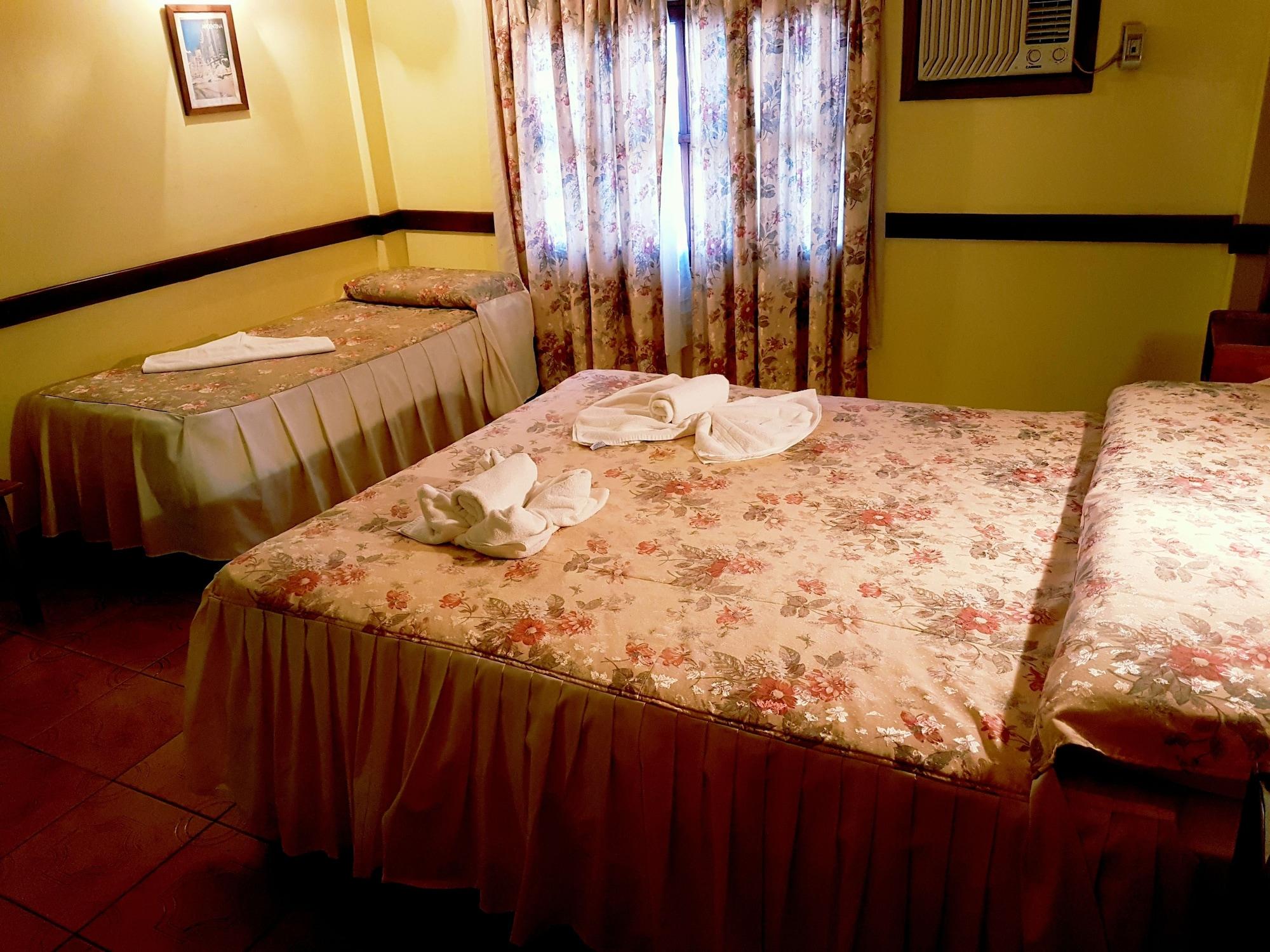 Hosteria Los Helechos Пуэрто-Игуасу Экстерьер фото