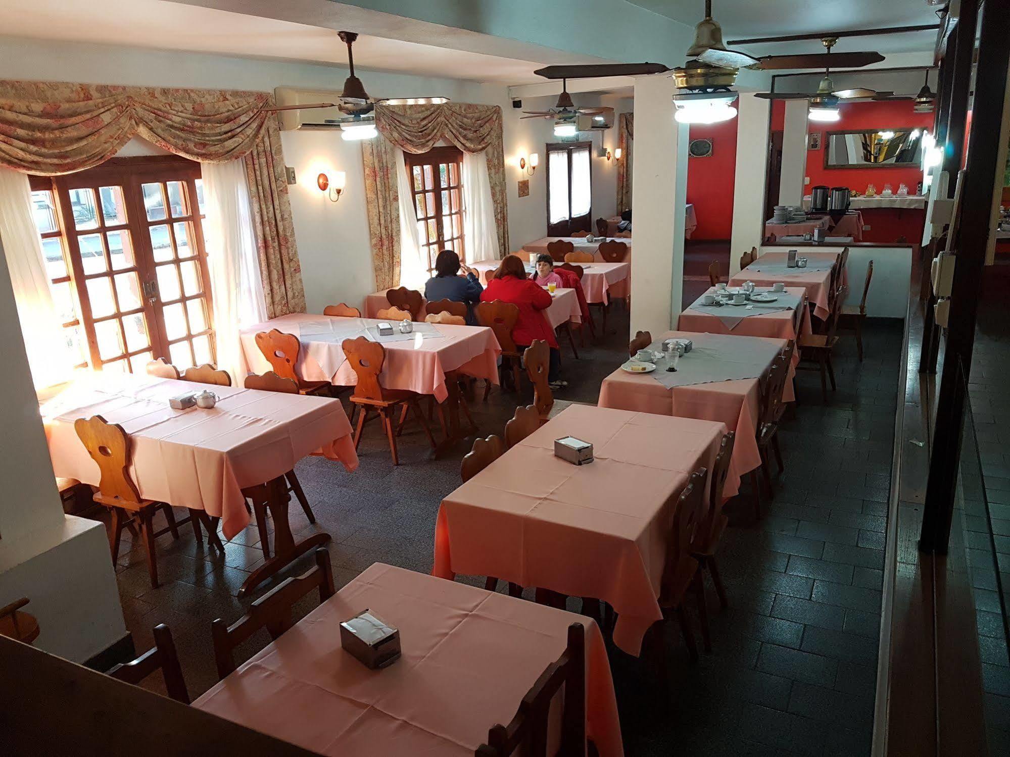 Hosteria Los Helechos Пуэрто-Игуасу Экстерьер фото